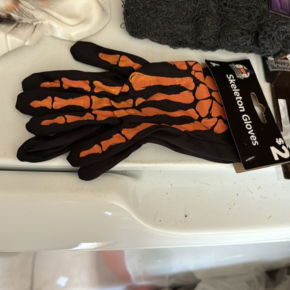 NWT 7 Piece Halloween Skeleton Bundle Bag Gloves Fright Creepy Cup Mask Make Up - Picture 2 of 16